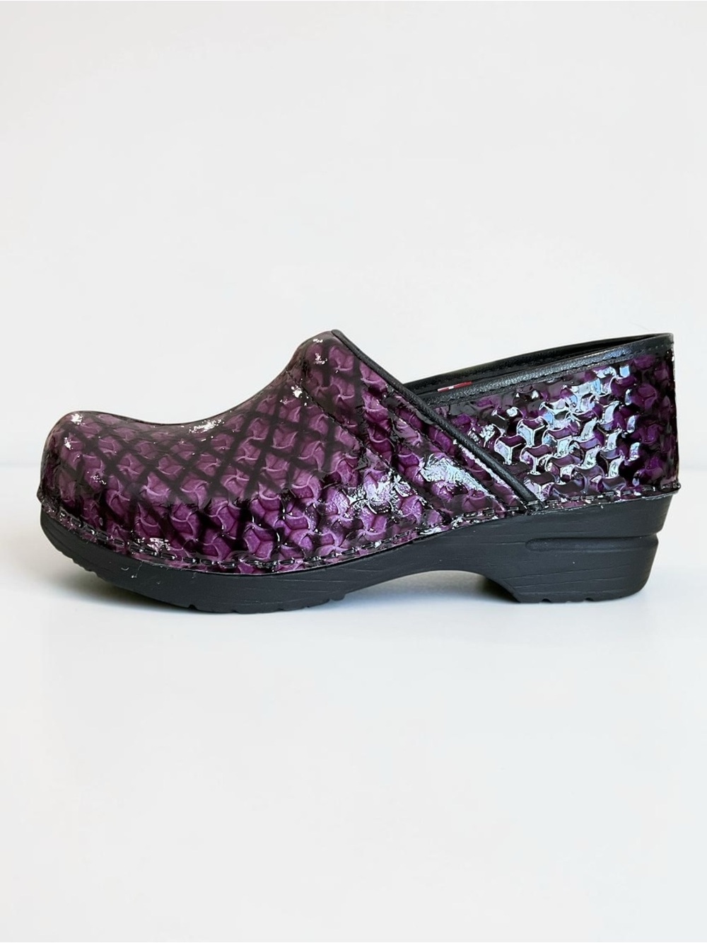 Sanita Purple Slip-On Women's Size 9.5-10 EU 40 Clog with Textured Finish